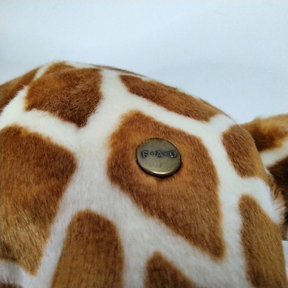 FAO SCHWARZ Toys R Us Geoffrey Giraffe Large 24” Plush Stuffed Animal Toy - Picture 12 of 15